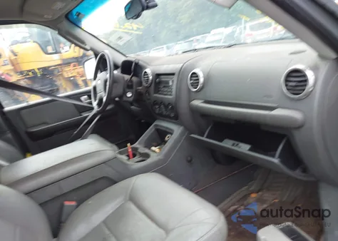 2003 Ford Expedition Xlt z USA, uszkodzony, nr VIN 1FMPU16W23LC39570